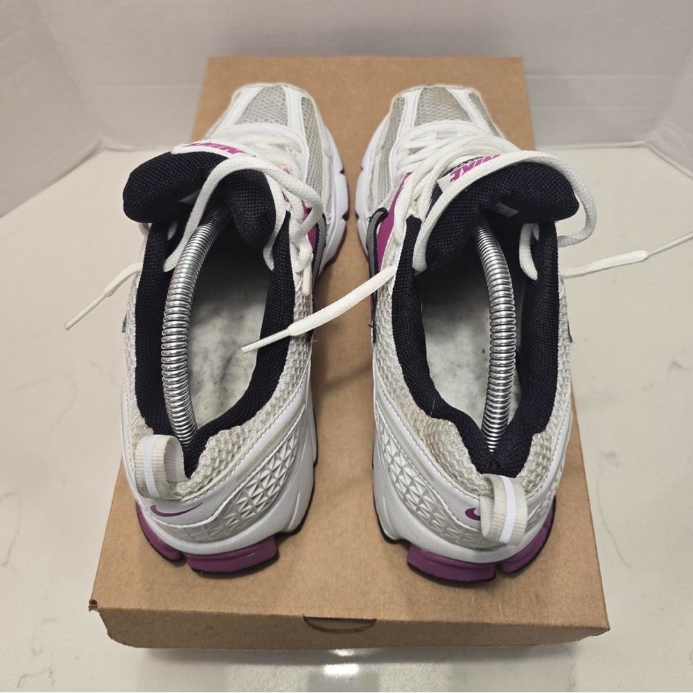 Nike Zoom Vomero 5 Hot Fuchsia size 7Y - Picture 6 of 7